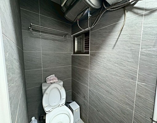 海山✨採光通風獨洗✨垃圾代收✨免爬高✨傢俱齊全大空間 - Image 9