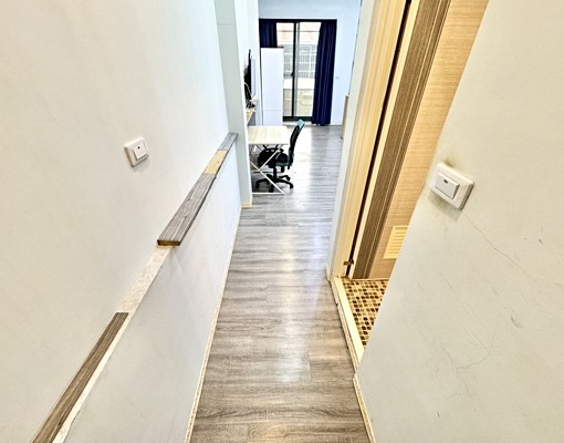 可租補~一層兩戶~陽台獨洗~流理台 - Image 2