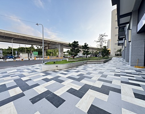 可談~近捷運站高科大學區優質店面+平車 - Image 2