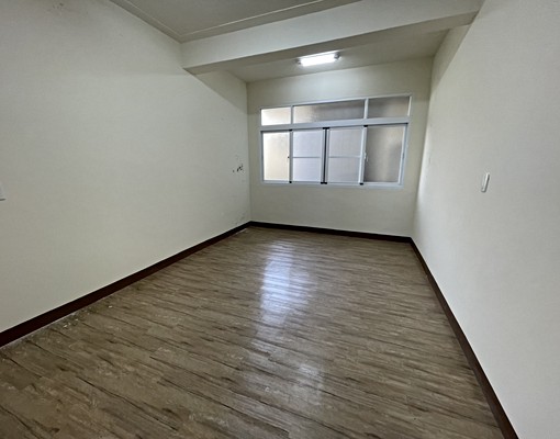 橋頭省道市場對面金店面*重新整理*整棟出租 - Image 6