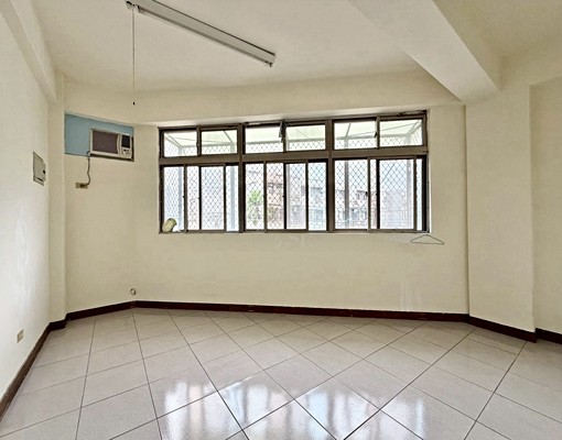 [出租]家樂福邊間透天 - Image 6