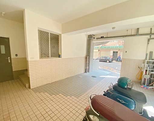 💖金山街後段.竹科/獨立陽台洗衣機/廁所對外窗.室內停機車 - Image 7