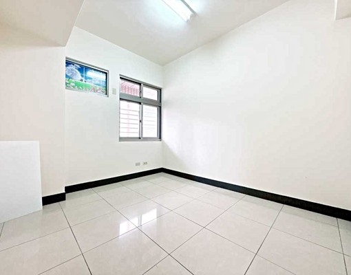 租*勵志國宅甲區*方正機能強3房平車*租補((含車管)) - Image 5