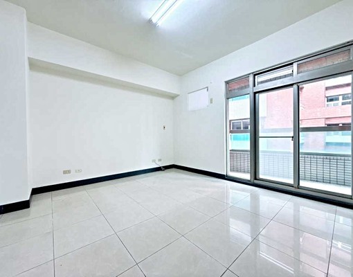 租*勵志國宅甲區*方正機能強3房平車*租補((含車管)) - Image 13