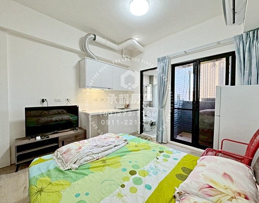 藝文經國🔸溫馨獨立美套🔸設備齊全🔸獨立陽台 - Image 2