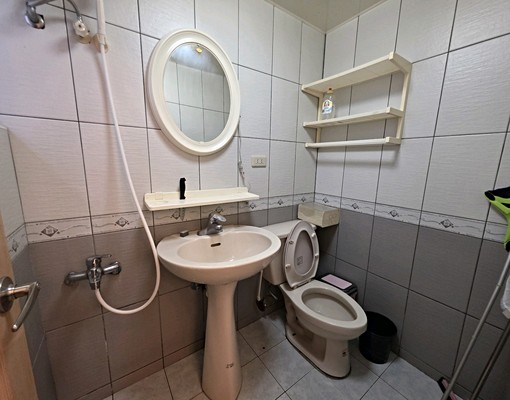 七張捷運亮麗捷運三樓套房 - Image 4