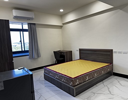 租補~青埔高鐵站捷運A18站前步行5分鐘獨洗獨曬全新電梯套房 - Image 2