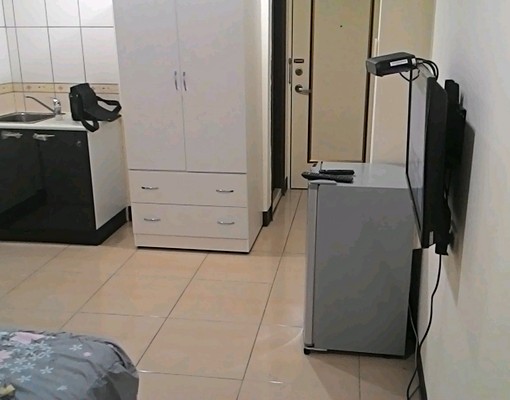 有固定汽車位+獨立洗衣機,廁所有採光 - Image 1