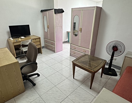 福營路套房出租 - Image 1