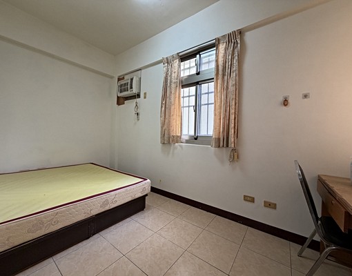 🌟信義一街朝南10米路透天|舒適大空間出租2.5萬 - Image 6