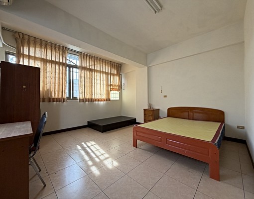 🌟信義一街朝南10米路透天|舒適大空間出租2萬 - Image 7