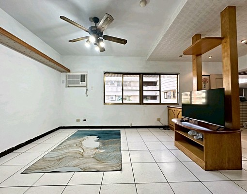 可租補~可補沙發~室內3房均有床直接入住 - Image 1