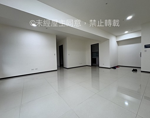 {沁瑜租好屋}♕推薦您德鄰聚面公園前陽台大三房車~ - Image 3