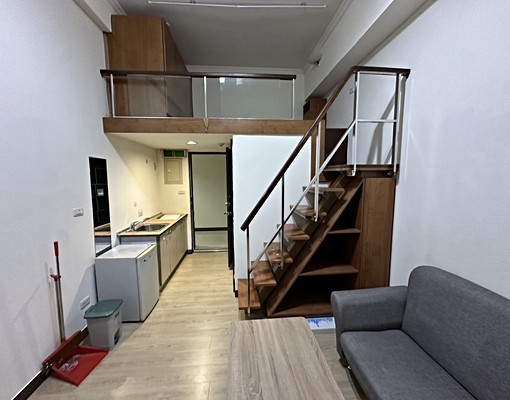 尊信社宅/銘傳獨立套樓中樓/可補助/安 - Image 1