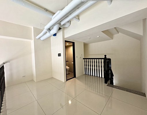 高大特區全新優質面寬1+夾層好規劃店面 - Image 11