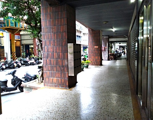 成功路高樓電梯套房(禁寵物) - Image 11