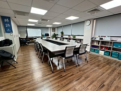 專任約新生雙捷運電梯住辦