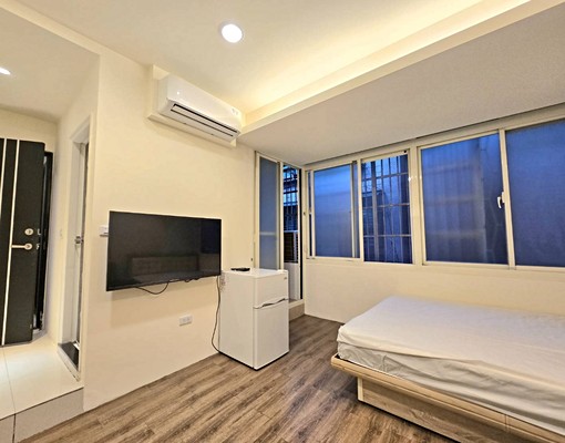 可租金補助.永和國小旁.家俱家電齊全.安靜採光棒有獨立陽台 - Image 4