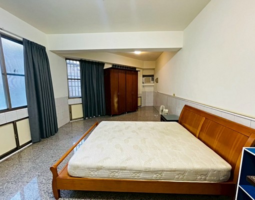 六合林森商圈|三樓整層大套房|有自己臥室及客廳 - Image 2