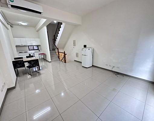 福陽重劃區<屋新>美別墅 - Image 1