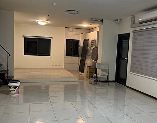 南屯國小震後4房平車全新屋況 - Image 2