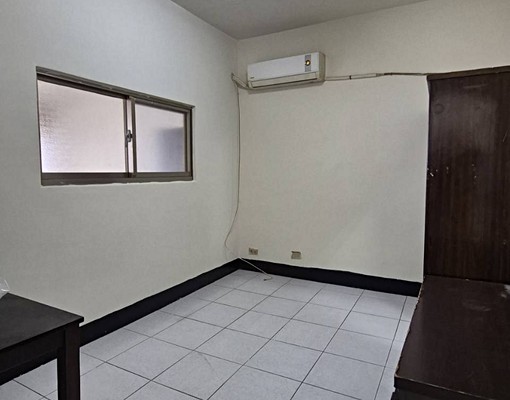 鶯歌國中小老街3房電梯免仲.空屋.可租補.不可拜拜及竉 - Image 7