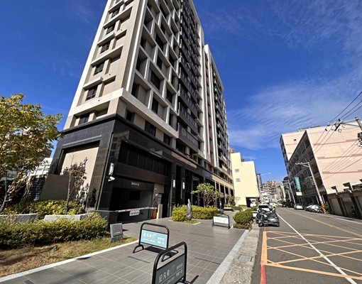 租🏡近豐原車站🚊2房+平車👍可租補💯 - Image 1