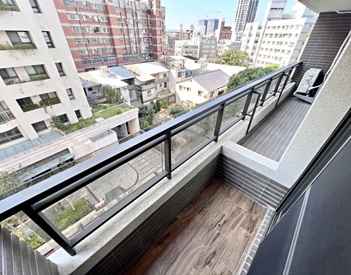 水湳經貿✅戶數少大兩房✅全配設備✅平面車位✅機車位✅ - Image 13