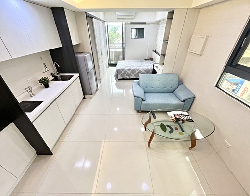 台電✨中華夜市✨全新電梯大套房✨陽台獨洗✨代收包裹✨系統櫃 - Image 3