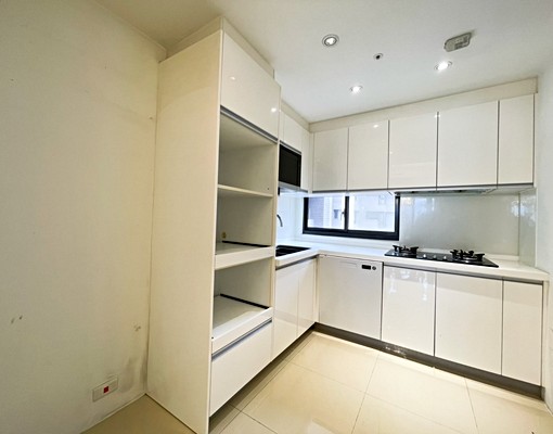 北屯三改二高樓視野✨雙平車✨百萬裝潢家具電全配 - Image 4