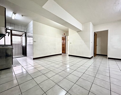 華麗低奢風🔥大三房簡配✅市場超低價✨稀有專區💯 - Image 3