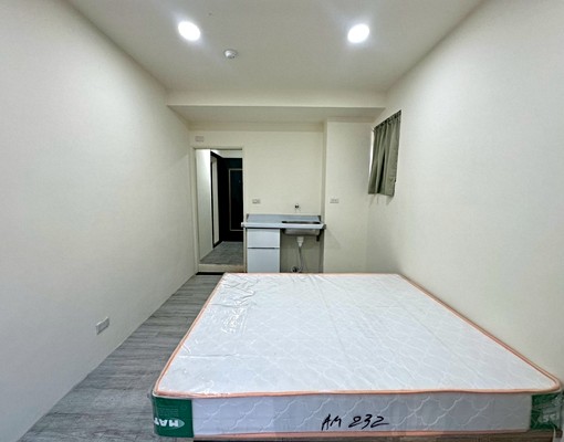 蘆洲🏠可租補可寵/全新裝潢採光通風獨洗曬/家具齊全/機能強 - Image 4