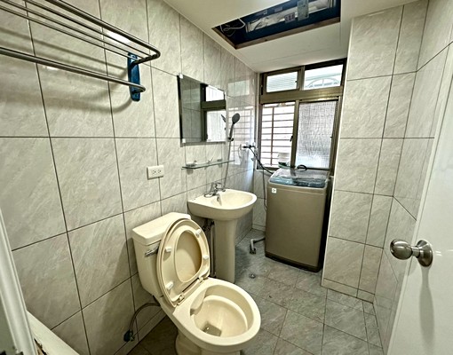 蘆洲🏠可租補可寵/全新裝潢採光通風獨洗曬/家具齊全/機能強 - Image 5