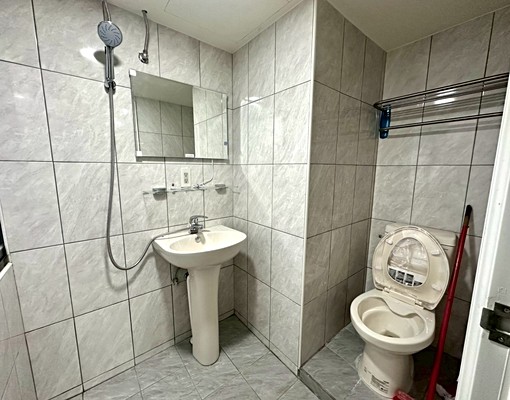 蘆洲🏠可租補可寵/全新裝潢採光通風獨洗曬/家具齊全/機能強 - Image 14