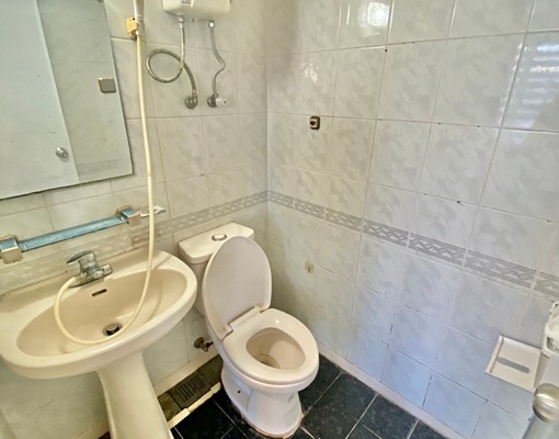 超級大間✨可寵✨可租補戶籍✨正一房一廳✨台水電✨陽台獨洗 - Image 12