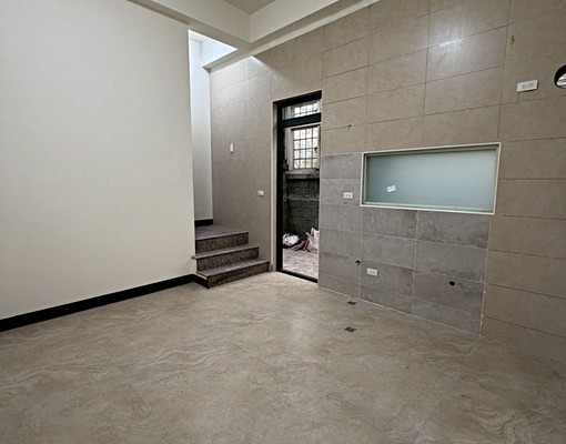 ✨正南京路✨1樓店面出租(整棟另談) - Image 2