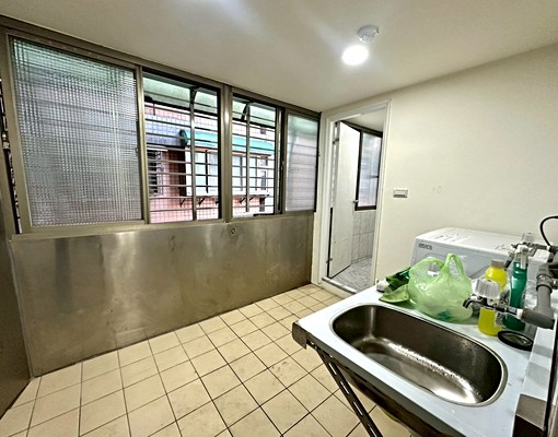 蘆洲✨全新裝潢✨租補入籍✨可寵✨獨洗曬✨免爬高✨獨立陽台 - Image 13