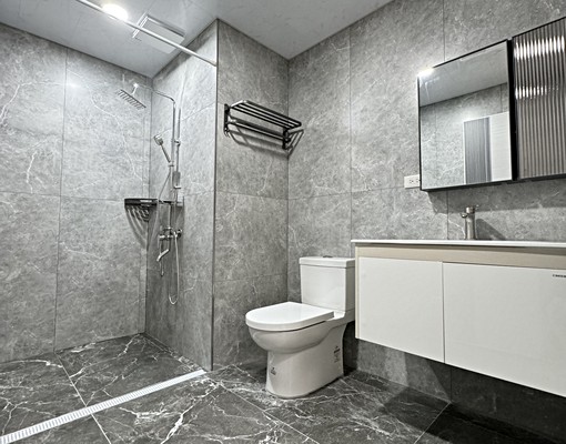 近南亞龍岡忠貞商圈全新大套房台電有車位 - Image 4