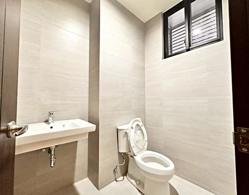 大家房屋小阿姨漢皇吾岳金店面+車近中央公園近社宅 - Image 4