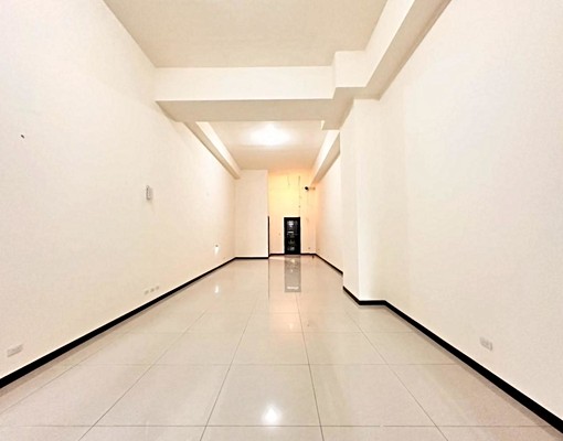 大家房屋小阿姨漢皇吾岳金店面+車近中央公園近社宅 - Image 5