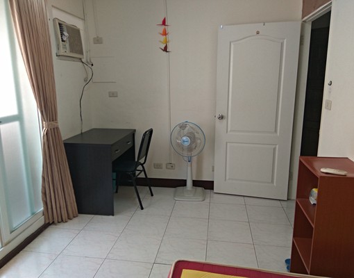 建工商圈明亮雅房-高應大/育英騎車2分鐘 - Image 1