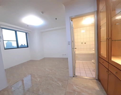 明亮溫馨電梯3+1房+車🧨近捷運.市場🧨含車含管.可談 - Image 7