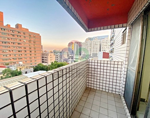 中科,新都心,寬敞空屋三房有冷氣+平面車位,景觀宅 - Image 9