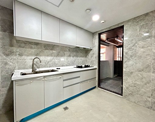 五泰可租補~免仲介費~稀有大四房釋出~全新未住 - Image 13