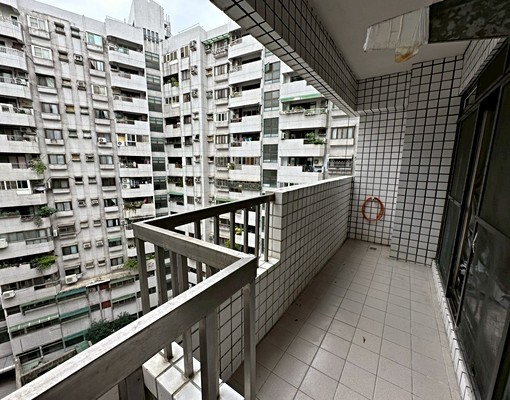 ~出租件~南區美村路電梯大樓大四房有平面車位另租 - Image 11