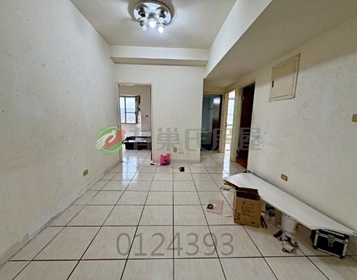 好旺角四房車含車含管可租補 - Image 4