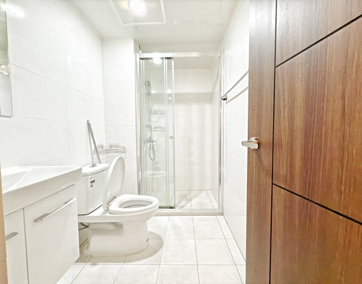 南屯💖潤隆✨百萬裝潢三房✨平車✨高樓層通風視野佳 - Image 14