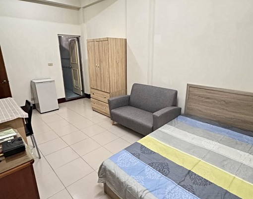 實圖)小資族首選~金山街後段獨立洗衣機大套房~竹科 - Image 2