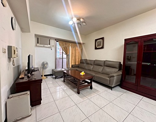 D社宅/三峽國小/學區大三房/可租補 - Image 1