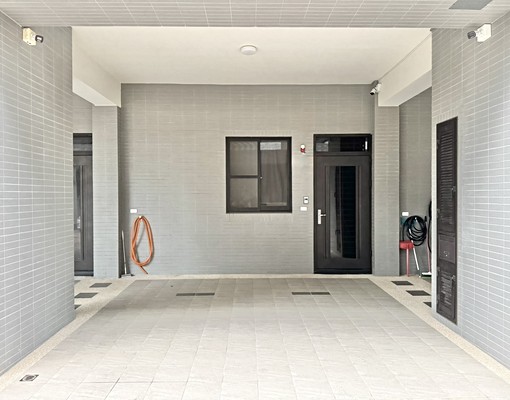 沙鹿雙商圈⭐可租補、戶籍、寵物⭐傢俱全⭐自家車庫 - Image 2